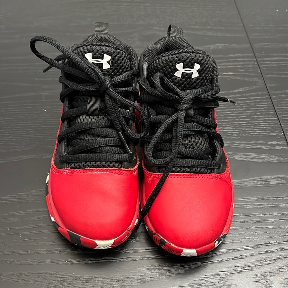Under Armour red shoes size 11c